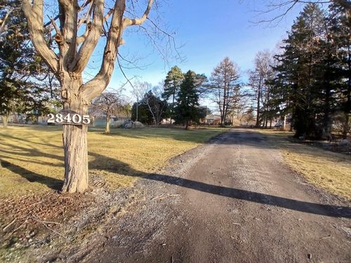 28405 26 Mile Rd, Lenox, MI, 48048-2500 | Card Image