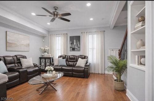 7 Martin St, Paterson, NJ, 07501-3103 | Card Image