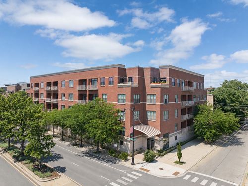 n3-3300 W Irving Park Rd, Chicago, IL, 60618-3359 | Card Image