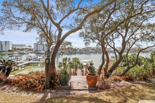 708 Harbor Blvd, Destin, FL, 32541-2506 | Card Image