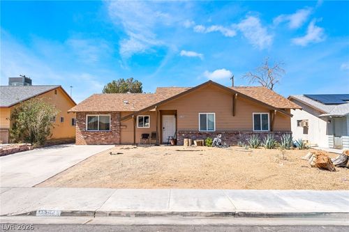 5104 Churchill Ave, Las Vegas, NV, 89107-2710 | Card Image