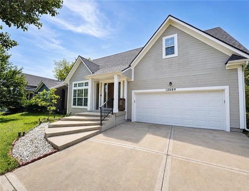 12689 S Belford St, Olathe, KS, 66061-7812 | Card Image