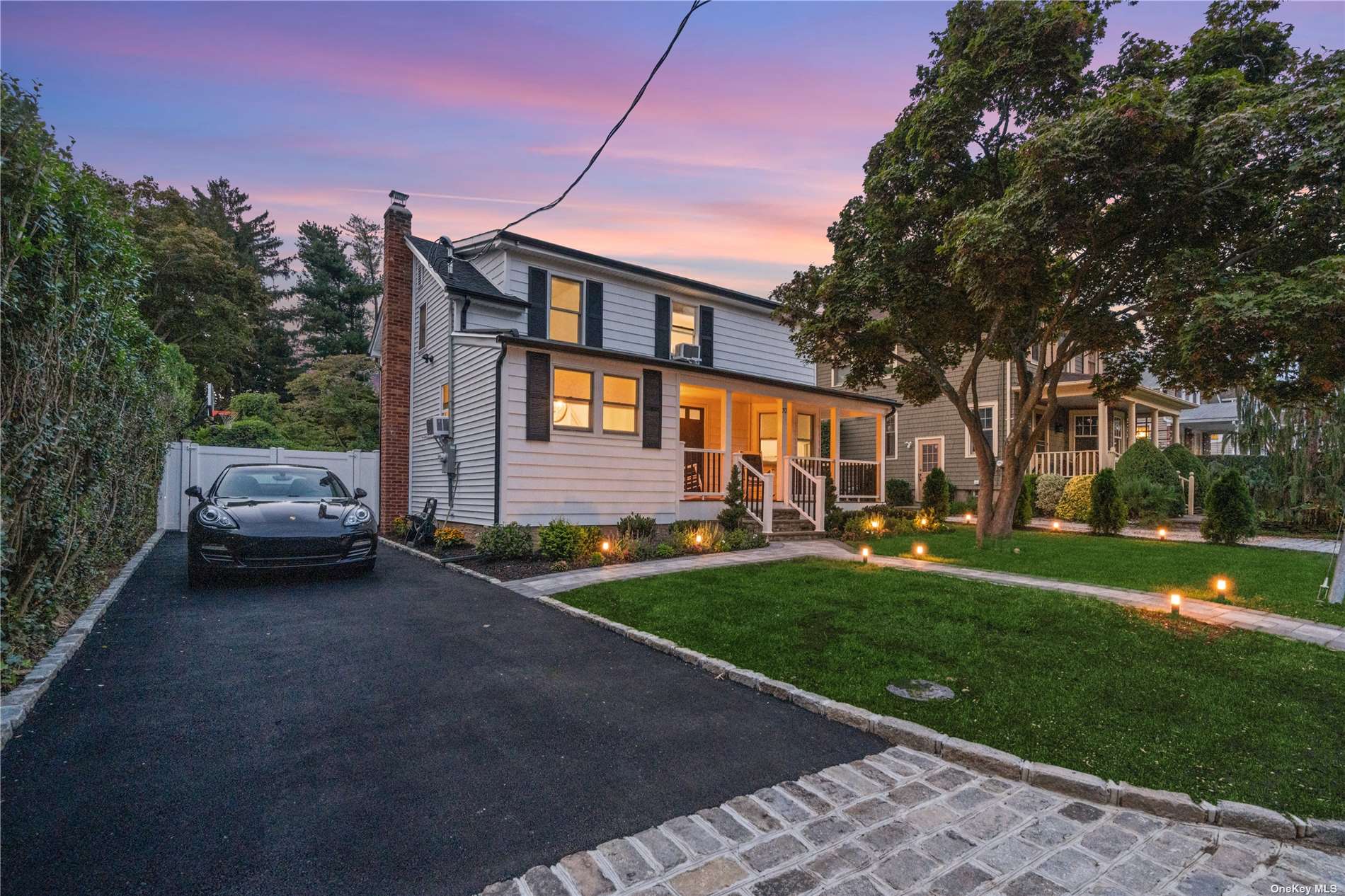 Cherry St, Locust Valley, NY 11560