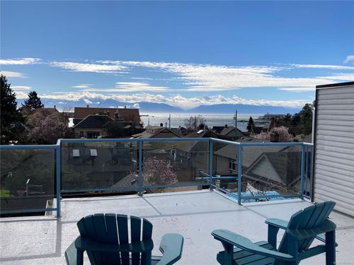 11-333 Robert St, Victoria, BC, V9A0C5 | Card Image