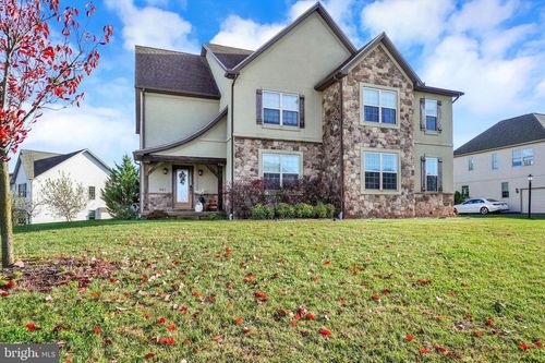 937 Wetherburn Dr, YORK, PA, 17404-1293 | Card Image