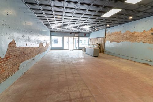 110 E Clark Street E, Bartlett, TX, 76511 | Card Image