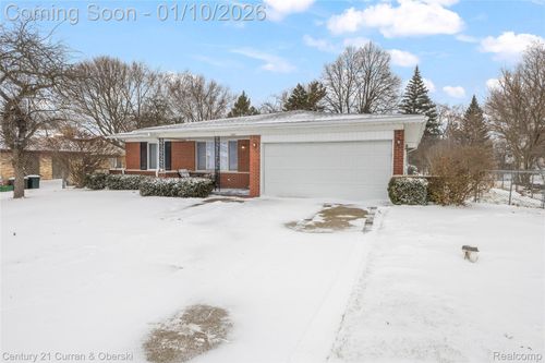 1411 Norfolk Ave, Grand Blanc, MI, 48439-5173 | Card Image