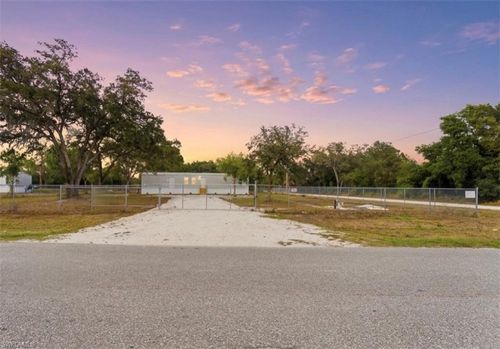 169 Avenida Del Sur, Clewiston, FL, 33440-8635 | Card Image