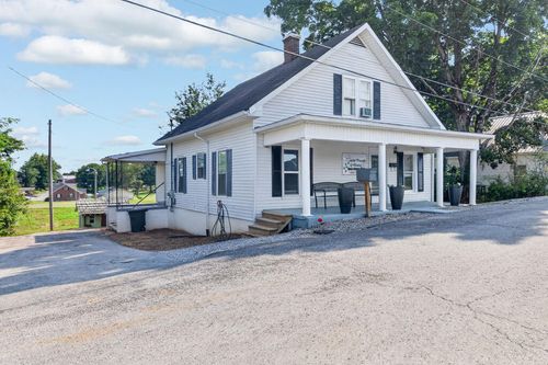 111 Maple St, Albany, KY, 42602 | Card Image