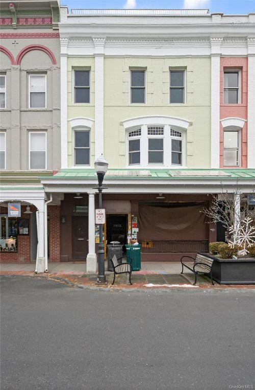 2-316 Wall St, Kingston, NY, 12401-3820 | Card Image