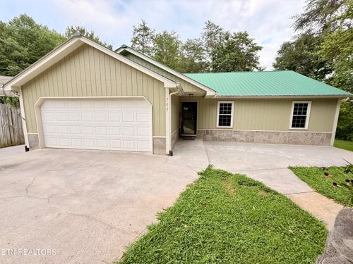 702704 Hamid Pl, Knoxville, TN, 37920-6360 | Card Image