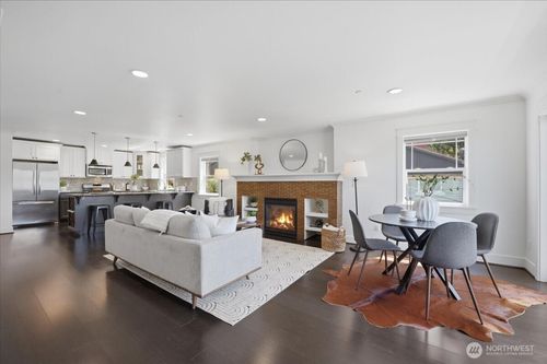 a-3636 13th Ave W, Seattle, WA, 98119-1310 | Card Image