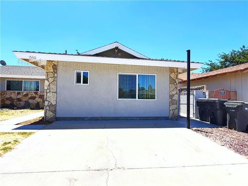 1530 W Kildare St, Lancaster, CA, 93534-2153 | Card Image