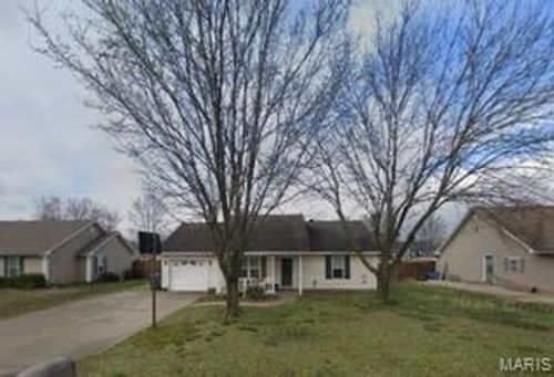 113 Albert Dr, Sikeston, MO, 63801-3888 | Card Image