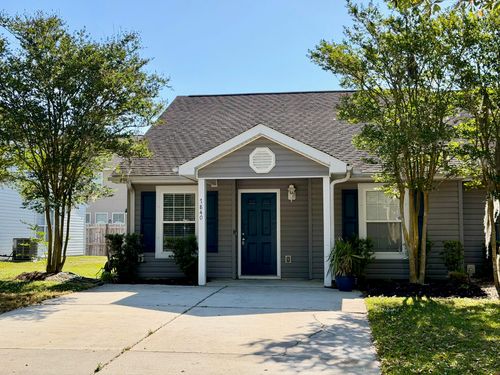 7840 Park Gate Dr, North Charleston, SC, 29418-3686 | Card Image