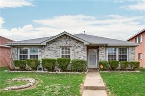 2450 Meadowgate Ln, Lancaster, TX, 75134-1981 | Card Image