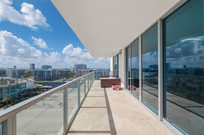 APT-1202 - 3101 S Ocean Dr, Condo with 3 bedrooms, 3 bathrooms and null parking in Hollywood FL | Image 45