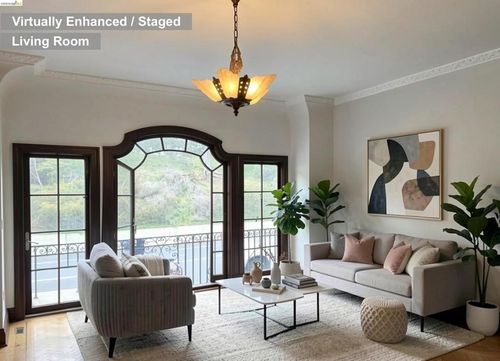 323 Lincoln Way, San Francisco, CA, 94122-2612 | Card Image