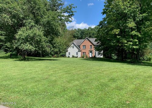 5 King James Ct, Saratoga Springs, NY, 12866-6159 | Card Image