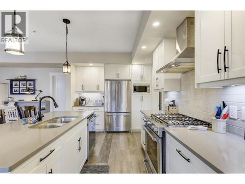 222-4000 Redstone Cres, Peachland, BC, V0H1X5 | Card Image