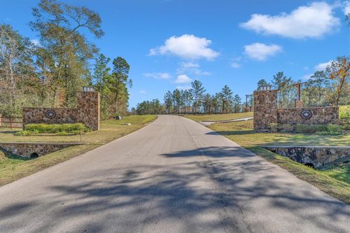 15645 Ridge Rock Rd, Willis, TX, 77378-1730 | Card Image