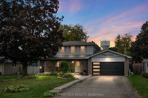 {{alt}} | Card Image