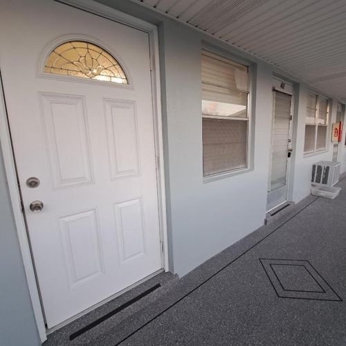 42 Waltham B, West Palm Beach, FL, 33417-6915 | Card Image