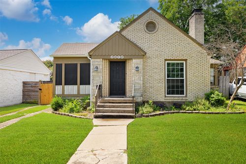 2610 Aster St, Dallas, TX, 75211-5317 | Card Image