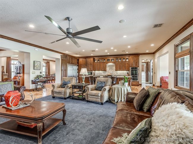 5500 S 329 Th East Ave, House other with 3 bedrooms, 5 bathrooms and null parking in Broken Arrow OK | Image 14