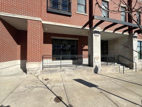 121 E 6th St, Bloomington, IN, 47408-3310 | Card Image