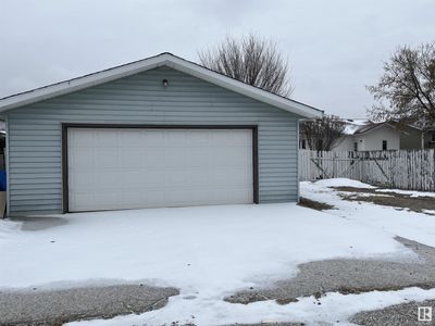 4105 49 Ave, House other with 4 bedrooms, 2 bathrooms and null parking in Bonnyville AB | Image 2