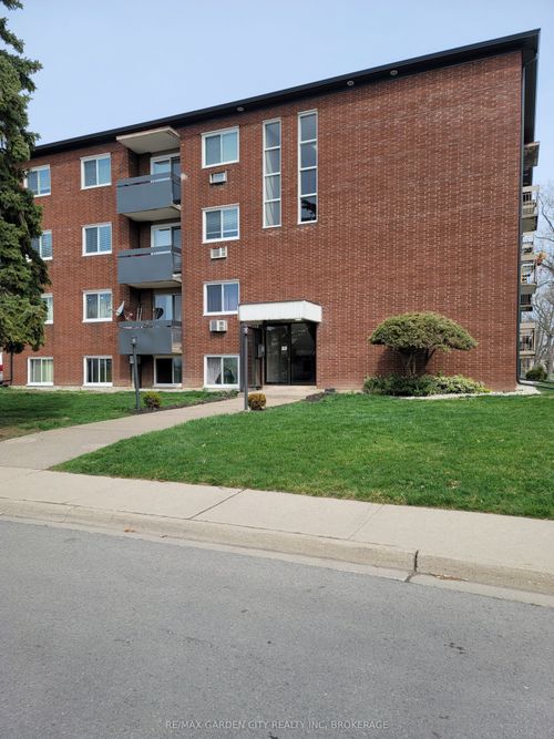 151 Plymouth Rd, Welland, ON, L3B3C8 | Card Image