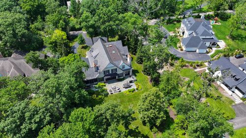 569 Briar Ln, Northfield, IL, 60093-1101 | Card Image