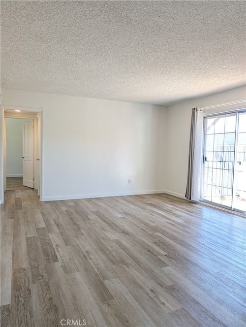 26-665 W Altadena, Altadena, CA, 91001 | Card Image