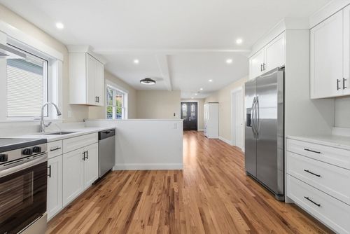 1-20 Beacon St, Gloucester, MA, 01930-3439 | Card Image