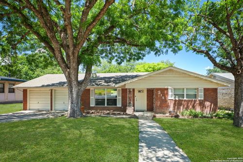 315 Tammy Dr, San Antonio, TX, 78216-3814 | Card Image