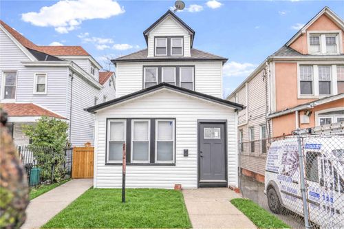 10328 135th St, South Richmond Hill, NY, 11419-3214 | Card Image