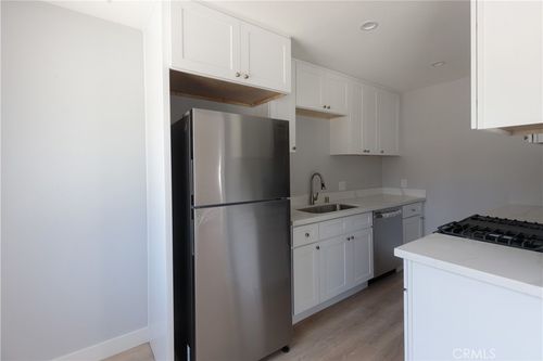 651 Ward St, La Habra, CA, 90631-4039 | Card Image