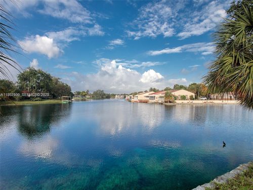 6918 Holly Rd, Miami Lakes, FL, 33014-2669 | Card Image