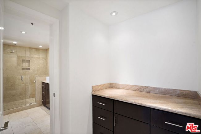APT-802 - 880 W 1 St St, Condo with 1 bedrooms, 1 bathrooms and 1 parking in Los Angeles CA | Image 20