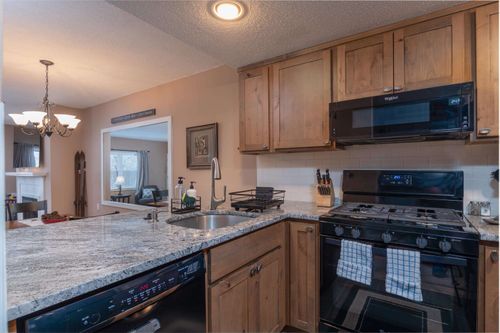 a103-19 White Loop, Ludlow, VT, 05149 | Card Image