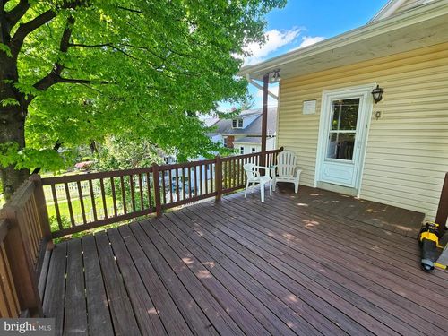 44 W Penn Ave, WERNERSVILLE, PA, 19565-1543 | Card Image