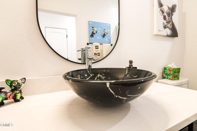 8127 Hawktree Dr, Townhouse with 3 bedrooms, 2 bathrooms and null parking in Bismarck ND | Image 32