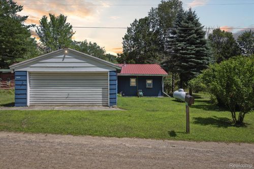 18376 Oxbow Dr, Barryton, MI, 49305-9724 | Card Image