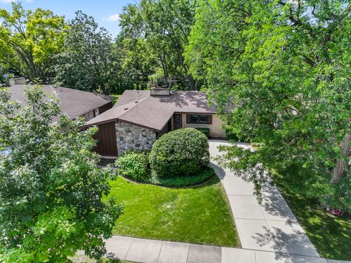 407 E Berkshire Ln, Mount Prospect, IL, 60056-3926 | Card Image