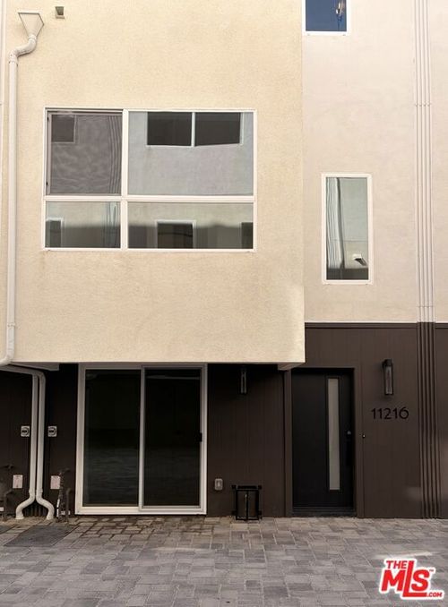 13-11216 Lyon Ln, North Hollywood, CA, 91606 | Card Image
