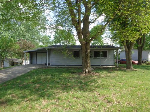 802 Johnson Ave, Miamisburg, OH, 45342-3021 | Card Image