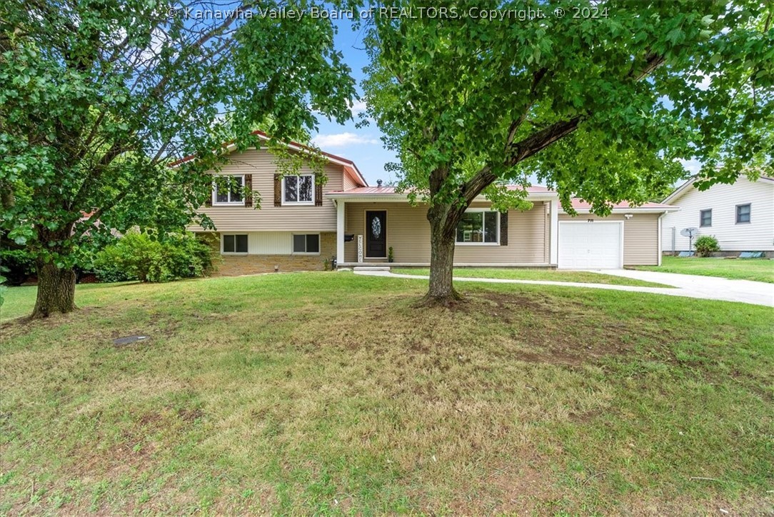 Crooks Ave, Ravenswood, WV 26164