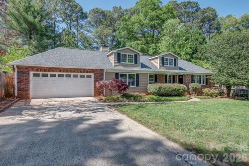 3106 Canterberry Dr, Gastonia, NC, 28056-6505 | Card Image