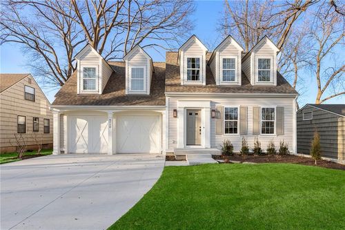 4226 W 74th St, Prairie Village, KS, 66208-2947 | Card Image